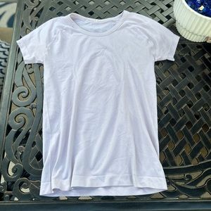 White Lululemon Swiftly Tech